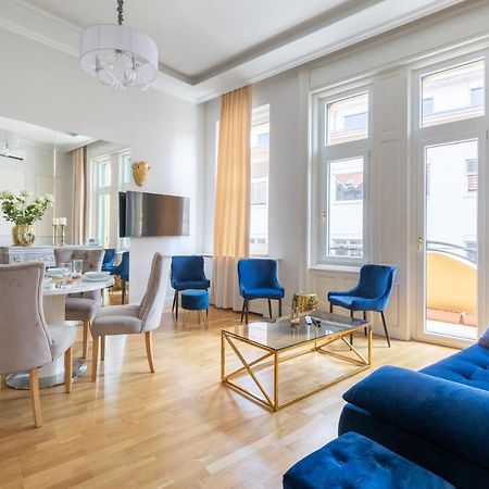 Designer Luxury Home In The Jewish Quarter บูดาเปสต์ ภายนอก รูปภาพ