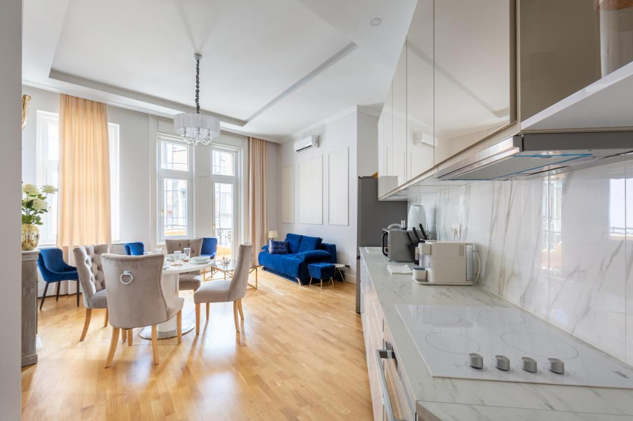 Designer Luxury Home In The Jewish Quarter บูดาเปสต์ ภายนอก รูปภาพ