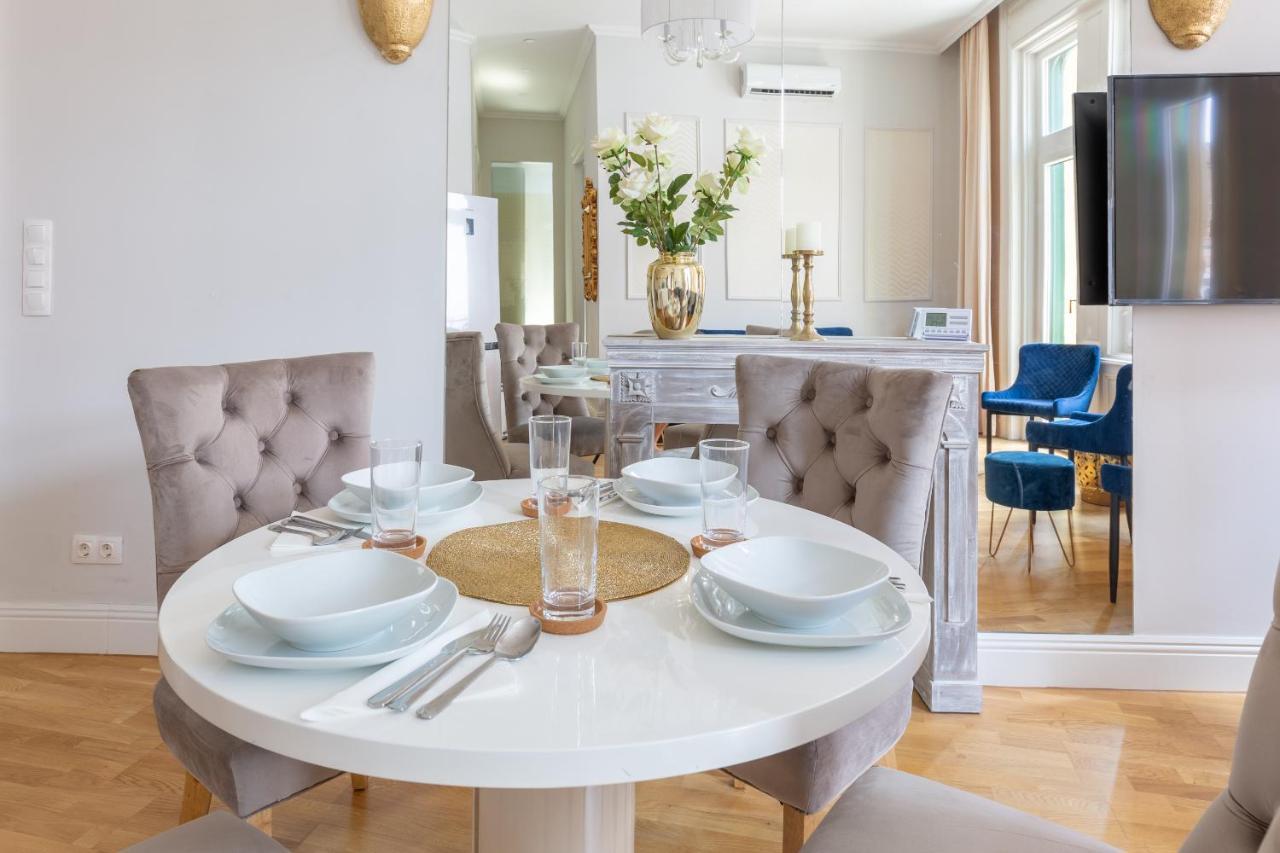 Designer Luxury Home In The Jewish Quarter บูดาเปสต์ ภายนอก รูปภาพ