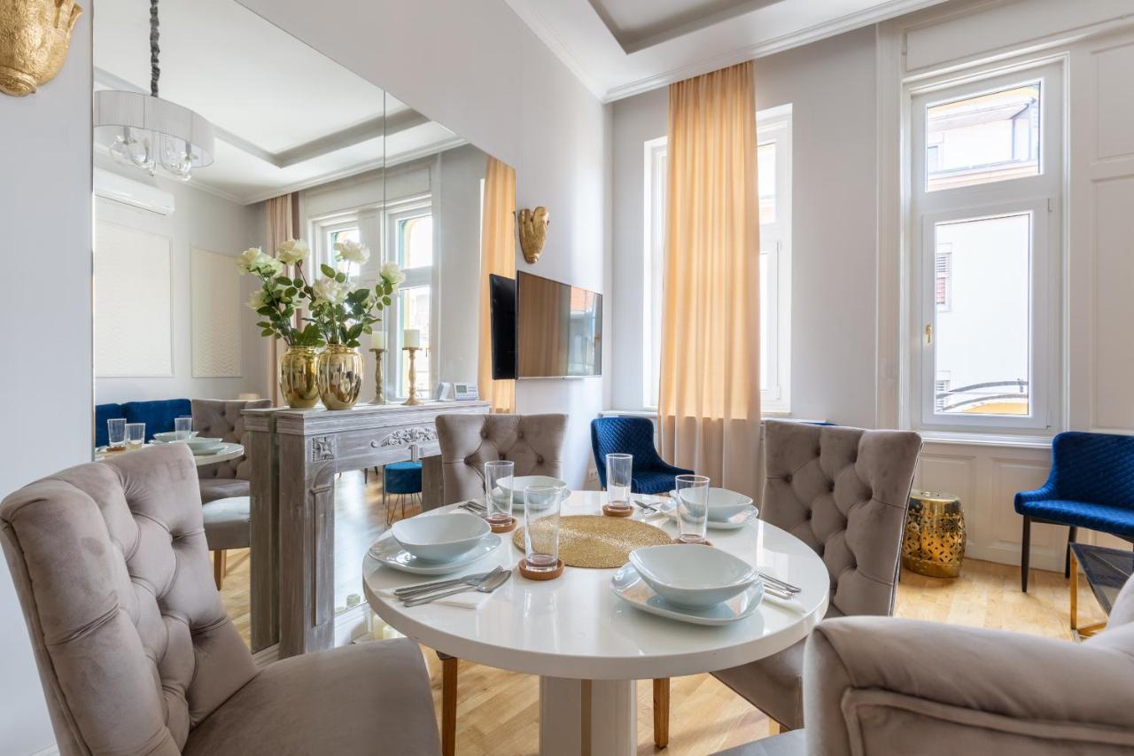 Designer Luxury Home In The Jewish Quarter บูดาเปสต์ ภายนอก รูปภาพ