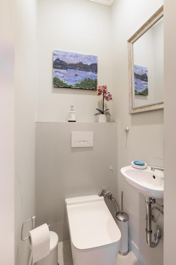 Designer Luxury Home In The Jewish Quarter บูดาเปสต์ ภายนอก รูปภาพ